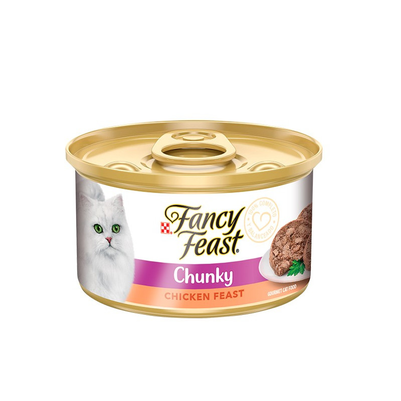 FANCY FEAST® TERRINE con POLLO (Chunky Chicken Feast)